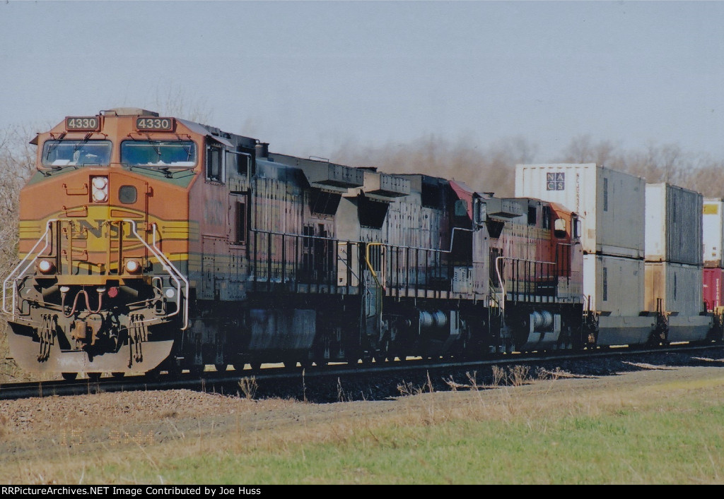 BNSF 4330 East